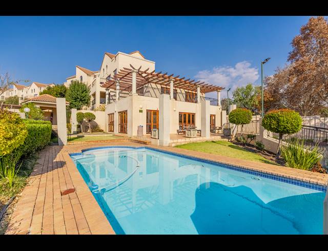 2 BEDROOM APARTMENT FOR SALE IN PAULSHOF